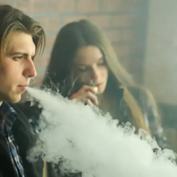 Heavy e-smokers: in highly dependent ,Understand the folds and balance of life 1 Heavy e-smokers: in highly dependent ,Understand the folds and balance of life vape-store.cn