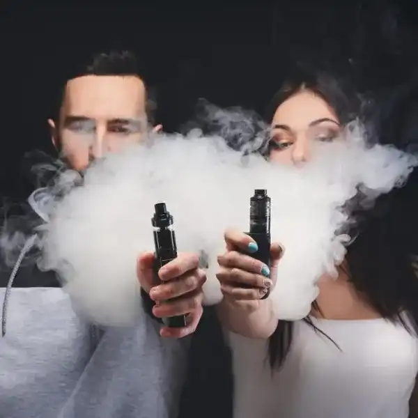 Vape social: in the vapor dense, meet the warmth of the same frequency connection vape-store.cn